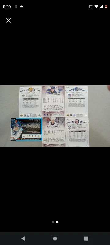 Hockey Trading Cards - Upper Deck Artifacts image indicator(2)