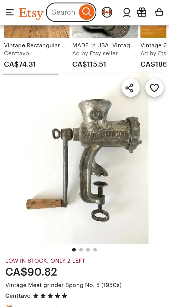 VINTAGE MADE IN ENGLAND HAND MINCER SOLID IRON.. WOOD HANDLE image indicator(7)