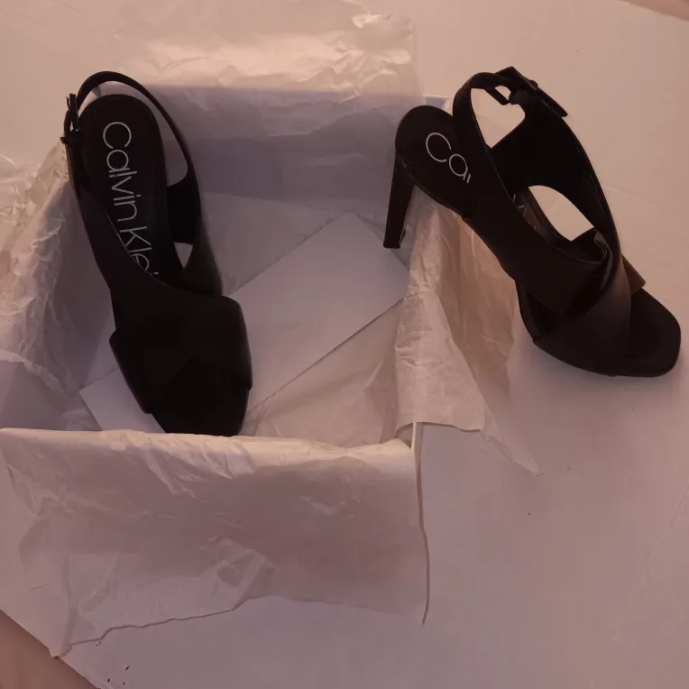 Calvin Klein Black Matte Leather image indicator(5)