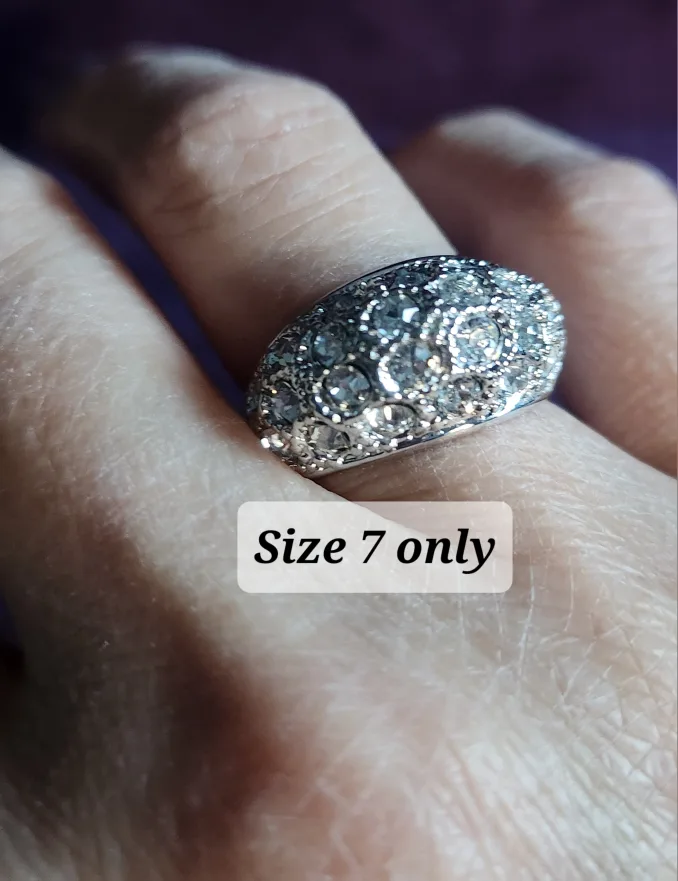 Brand new ASFOUR Egyptian crystal rings Size 7, 8 and 9 image indicator(2)