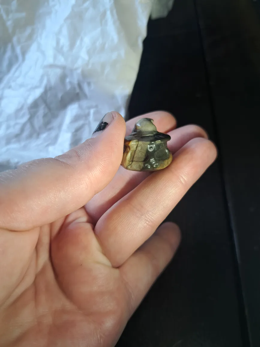 Small crystal pumpkin 🎃 thumbnail