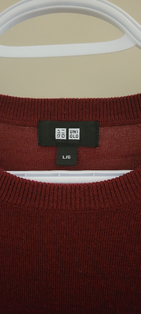 Uniqlo Burgundy Crew Neck Sweater - Size Large - photo 2