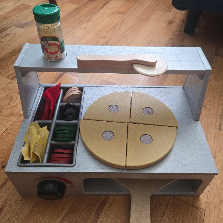 Melissa & Doug Wooden Pizza Counter Play Set image indicator(4)