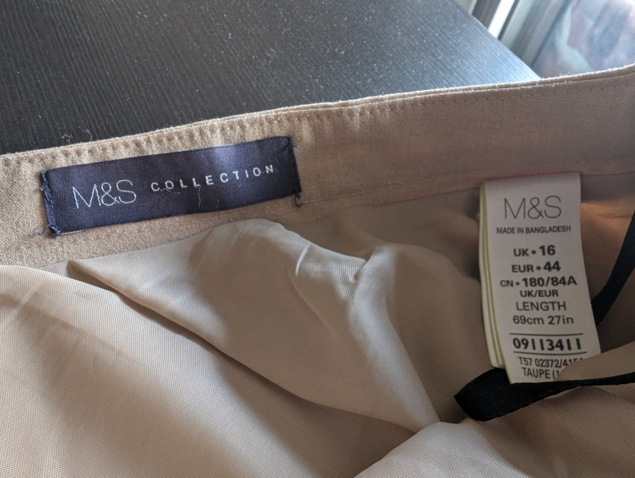 M&S Collection beige pencil Skirt - Size 16 - photo 2