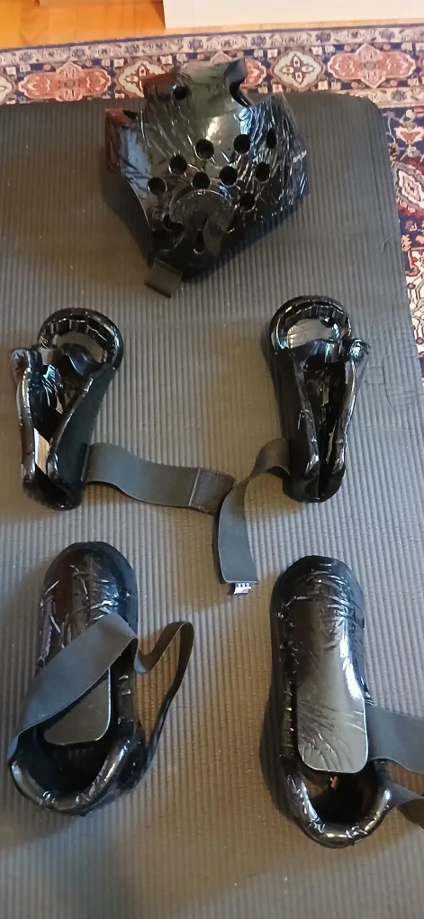 Sparring equipment 5 pc thumbnail