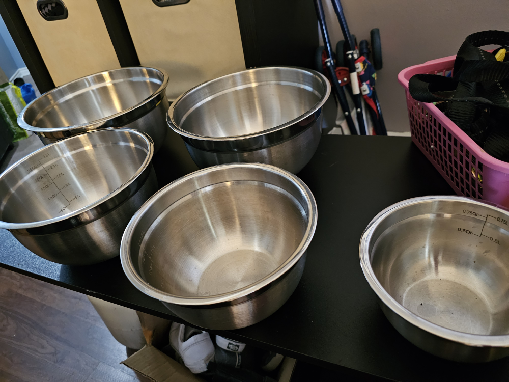 Stainless Steel Mixing Bowls - Set of 5 - photo 2