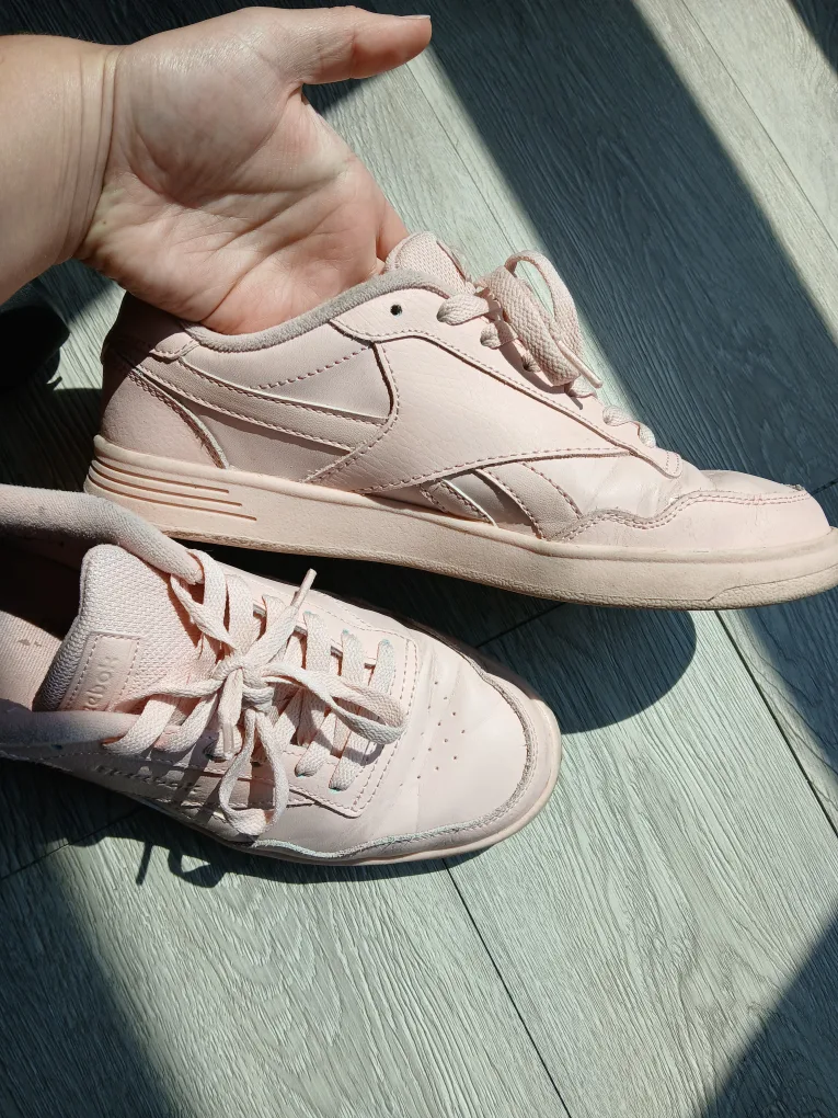 Reebok Women's Light Pink Sneaker, size 8 image indicator(5)