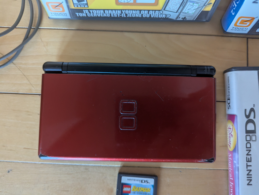 Nintendo DS Lite Bundle - Console, Games, Charger - photo 2
