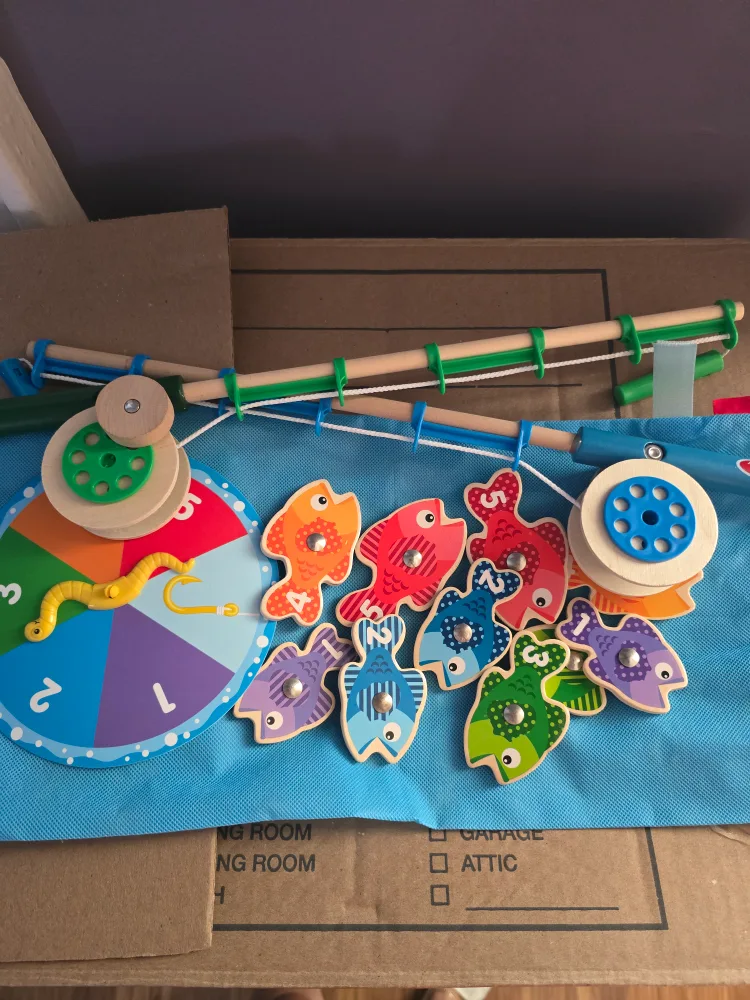 Melissa & Doug Fishing Game thumbnail
