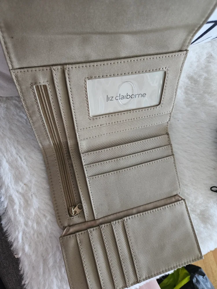 Liz Claiborne & Unbranded Wallets image indicator(6)