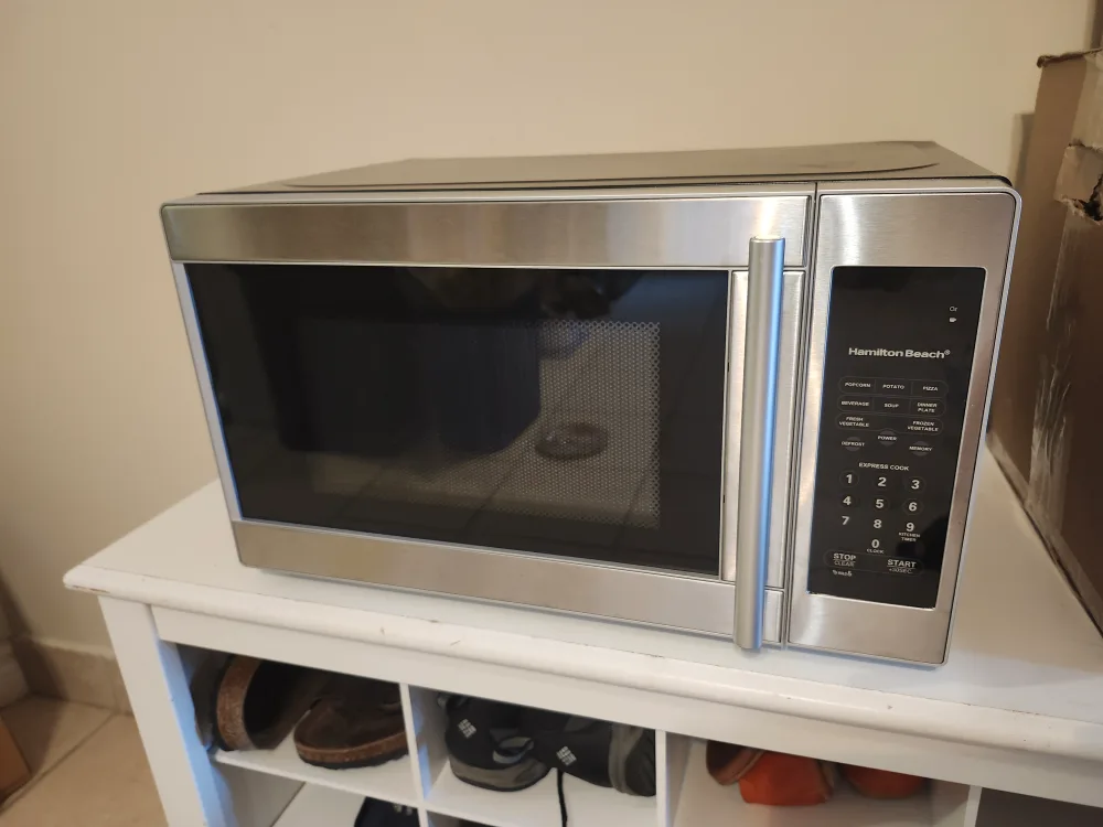Hamilton Beach Microwave Oven - Stainless Steel thumbnail