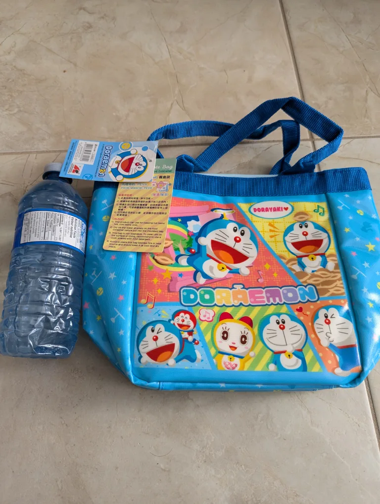 Doraemon Insulated Tote Bag or lunch bag - New w/ Tags! image indicator(3)