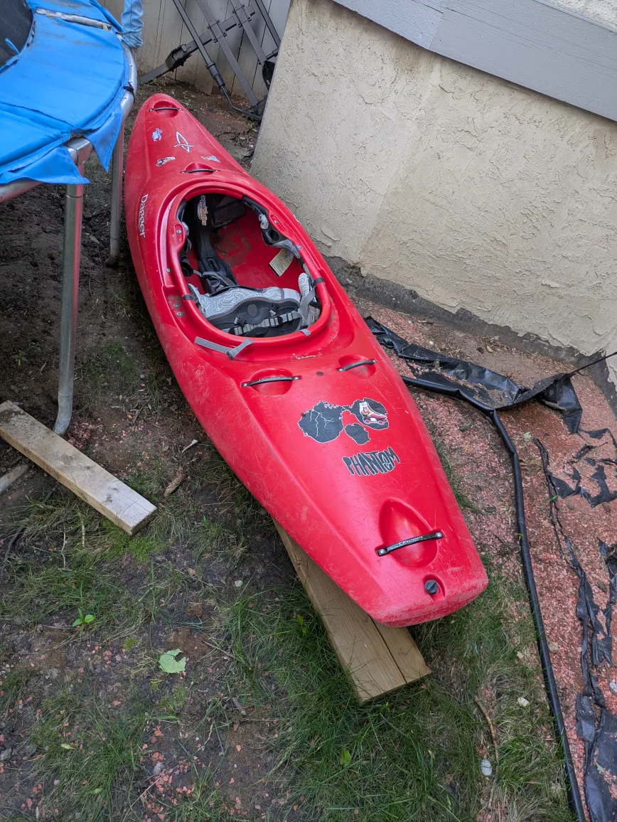 Dagger Phantom Kayak - Red thumbnail