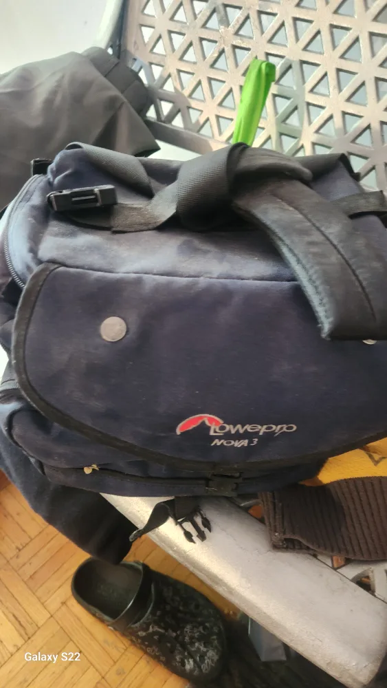 crayons and colour pencils image indicator(2)