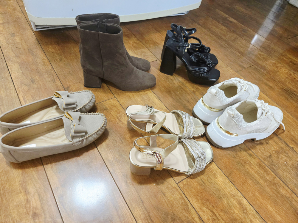 Shoes, heels, and flats for women - photo 3