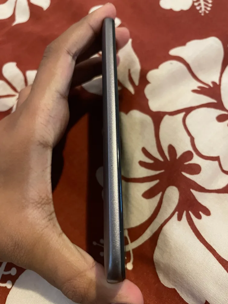 Motorola Moto E5 Play - 16 GB - Gray (Read Description) image indicator(4)