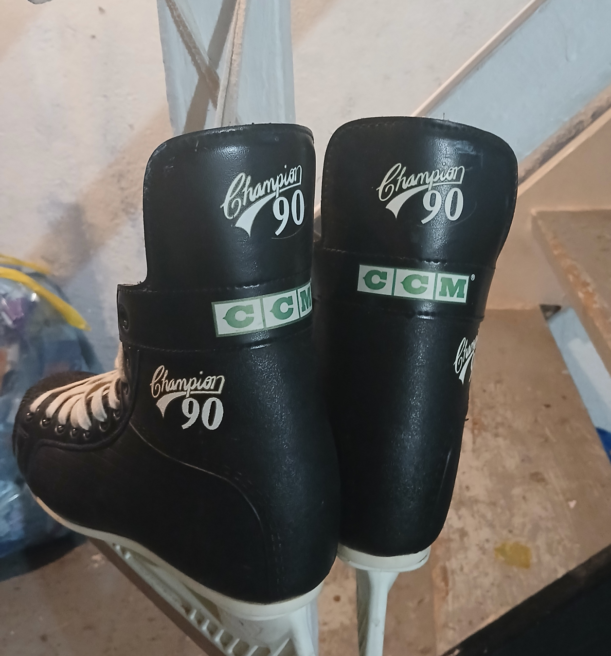 CCM Champion 90 Ice Skates