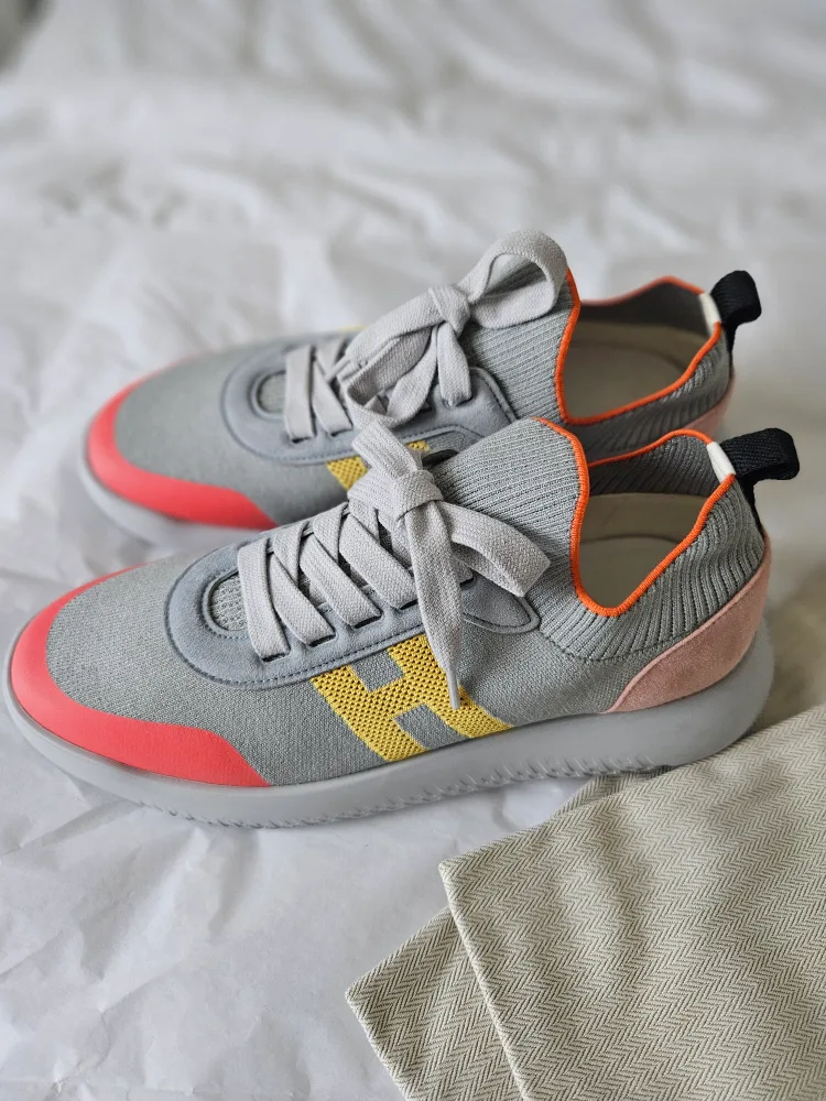 Hermès Sneakers Grey & Pink size 39 image indicator(7)