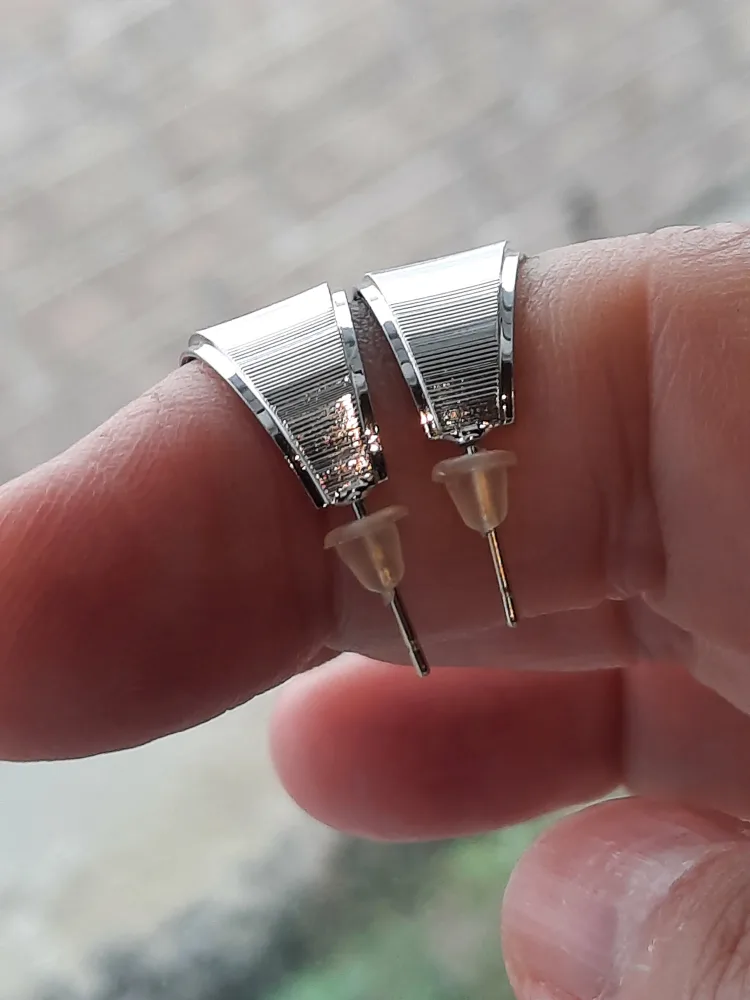 14 k stamped earings (posts are solid) image indicator(7)