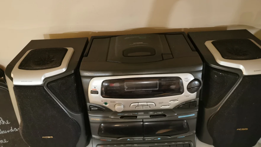 Koss CD + Double Cassette Boombox - READ THE DESCRIPTION - photo 2