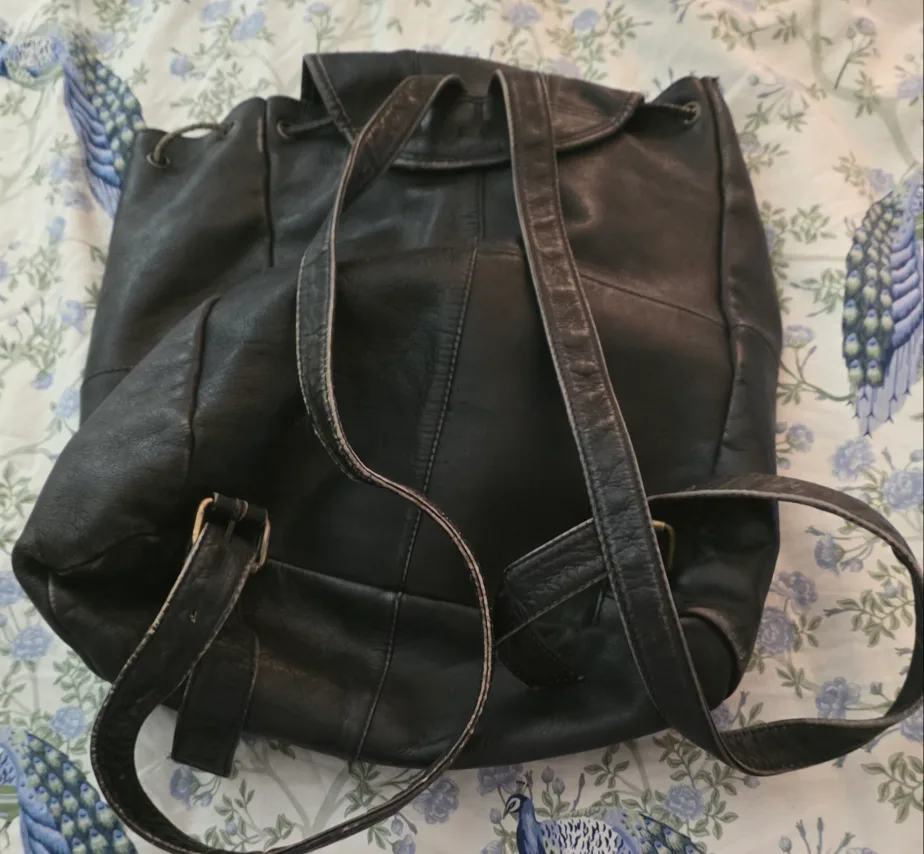 Vintage Leather Backpack - Black image indicator(2)