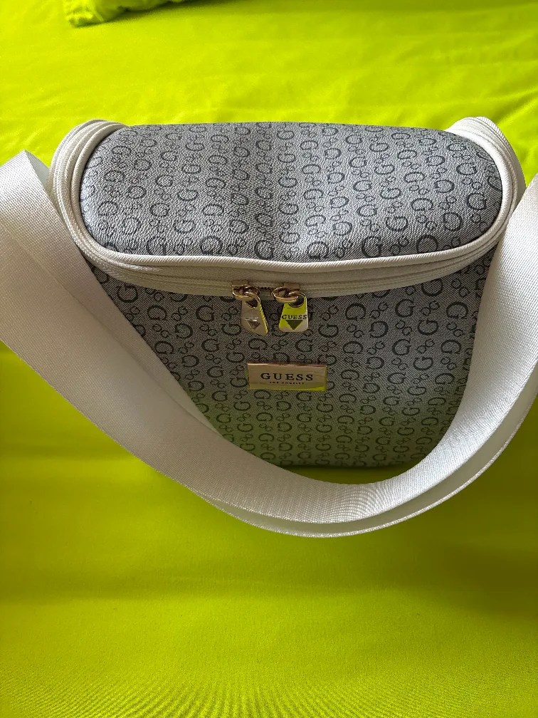 GUESS Patterned Crossbody Bag image indicator(3)