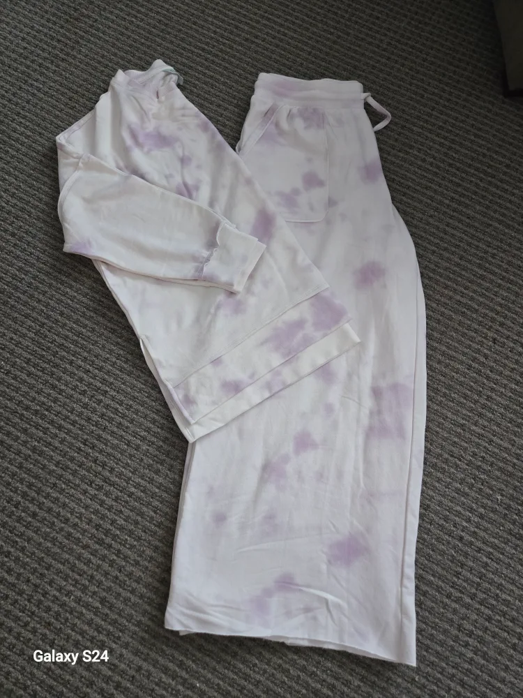 Cleo Tie-dye Lounge Set image indicator(2)