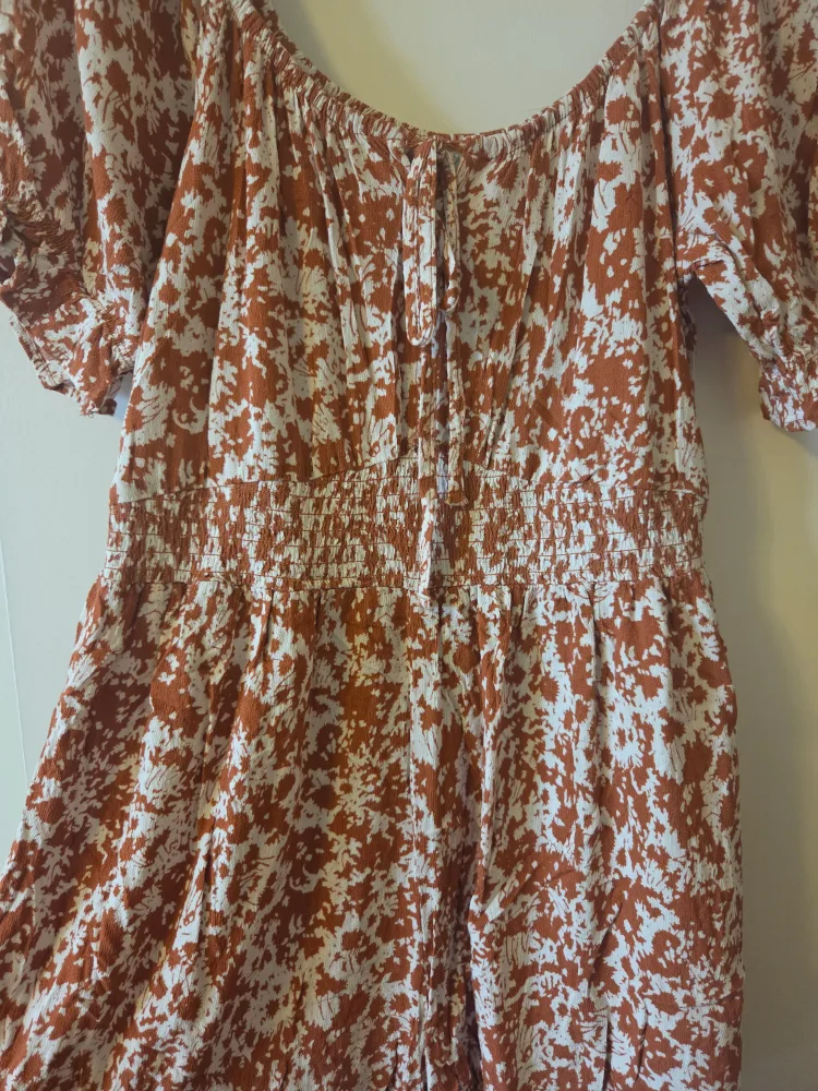 Floral Print Romper - Short Sleeve image indicator(2)