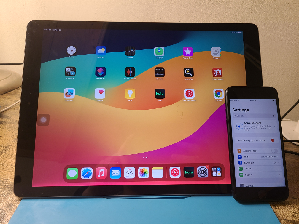 Apple iPad Pro 12.9-inch (2nd generation)