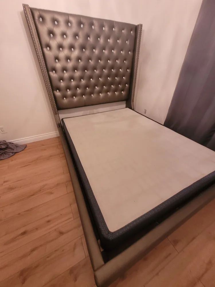 Upholstered Bed Frame with Tufted Headboard image indicator(6)