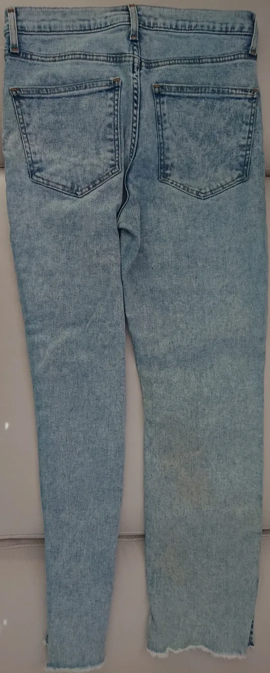 GAP Slim High Rise Jeans - Size 28/6P brand new image indicator(2)