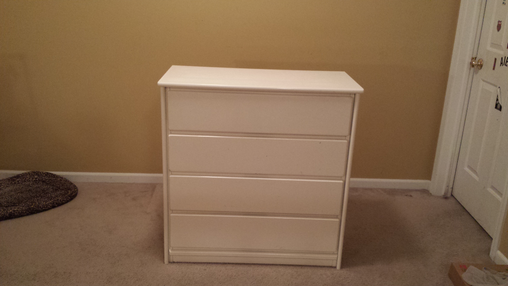 White 4-Drawer Dresser - photo 2