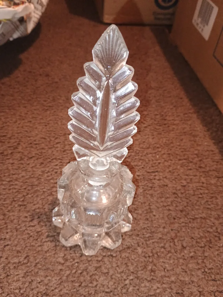 Vintage Clear Glass Perfume Bottle thumbnail