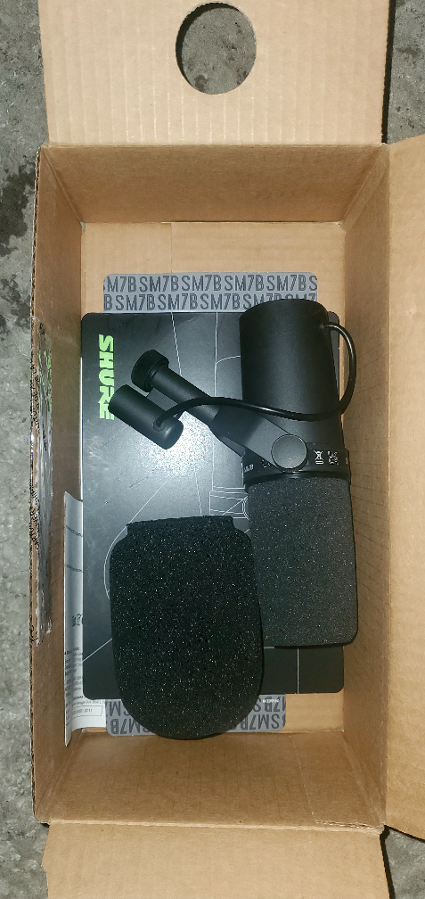 Shure SM7B Cardioid Dynamic Vocal Microphone - New - photo 2