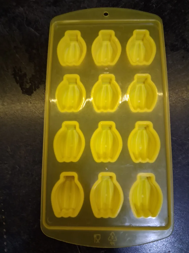 Silicone Pumpkin Mold - Yellow image indicator(2)