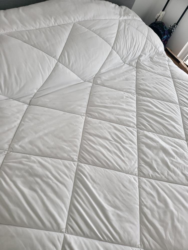 White Quilted Comforter queen