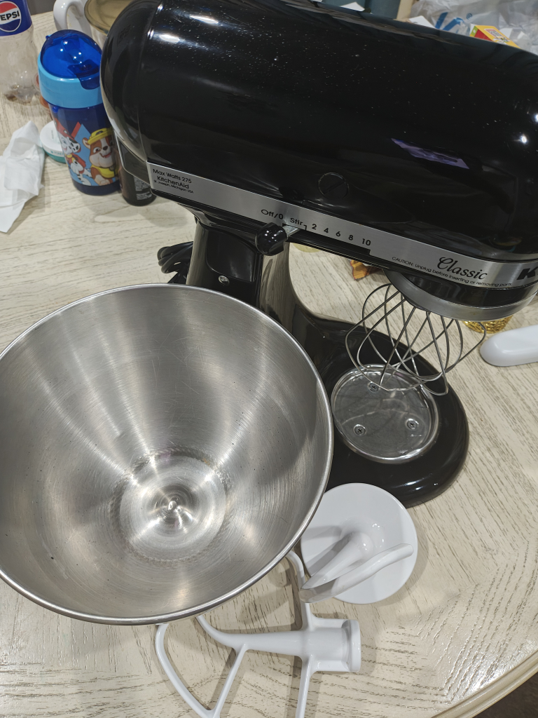KitchenAid Classic Stand Mixer - Black - photo 2