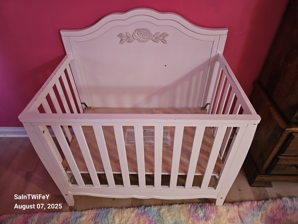 White Baby Crib - photo 3