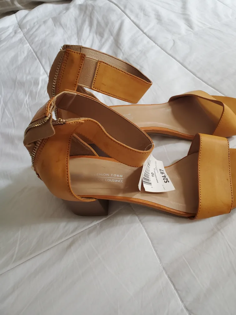 Yellow Sandals - Size 10 image indicator(2)