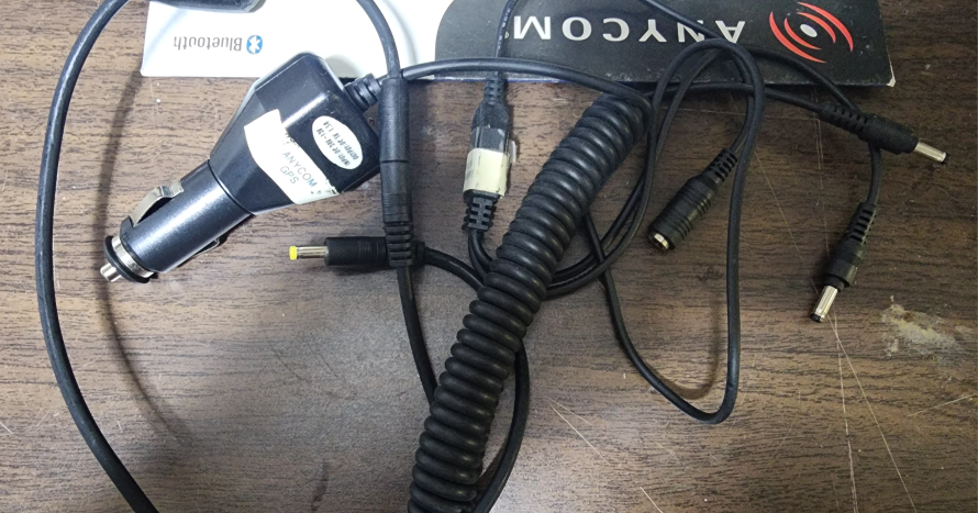 ANYCOM Blue GP-600 GPS Receiver w/ Accessories - photo 4