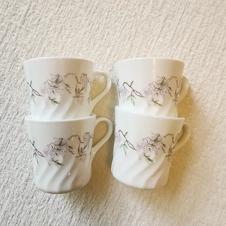 Set of 4 Floral Coffee Mugs thumbnail