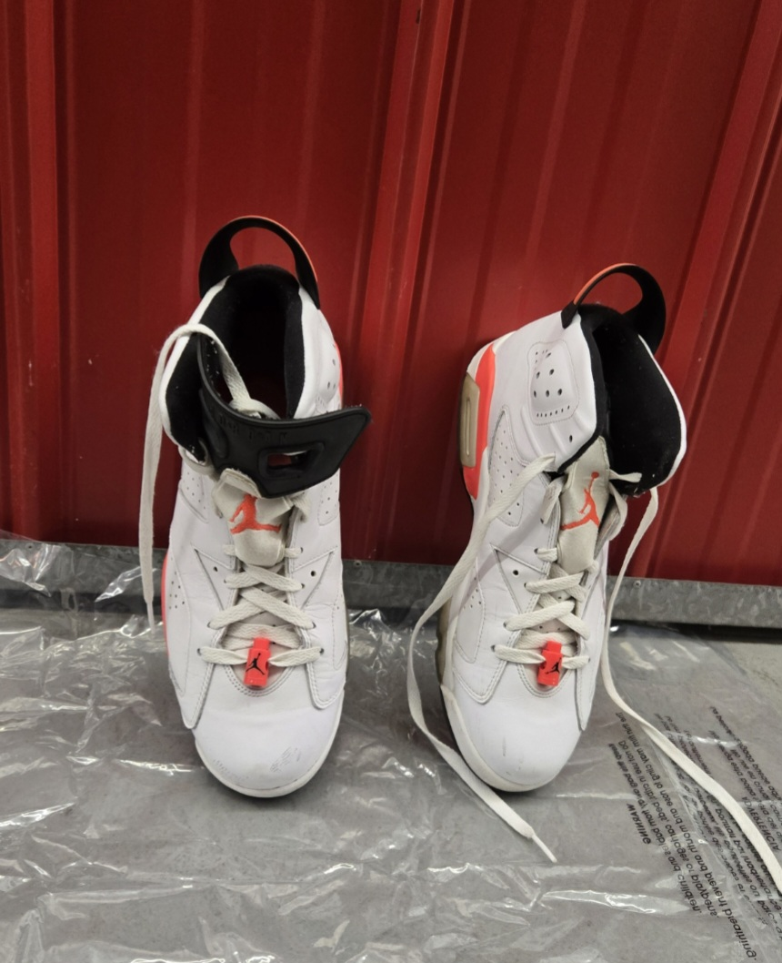 Air Jordan 6 Retro, Size US 10