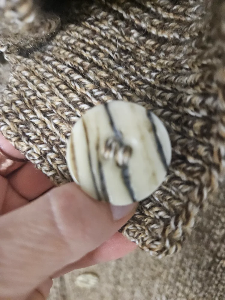 Ingo Eskimo Hand Crafted Cardigan - Size L image indicator(2)