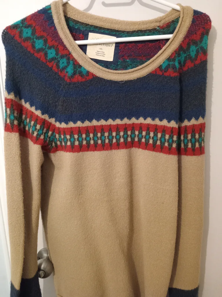 Selections L/G Sweater - Beige, Blue, Red thumbnail
