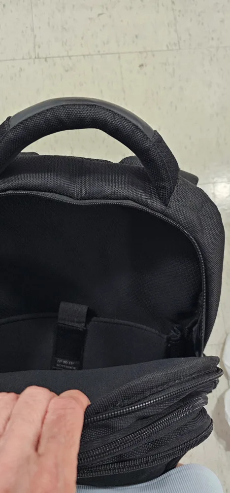 HP Black Backpack image indicator(6)