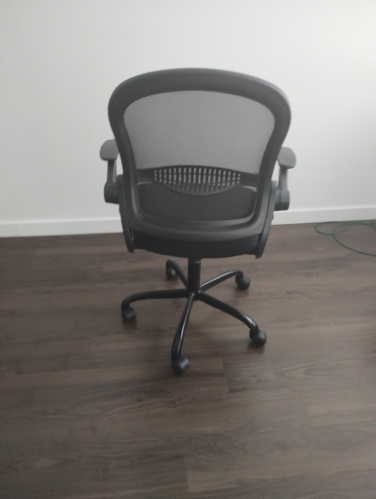 Black Office Chair - photo 2
