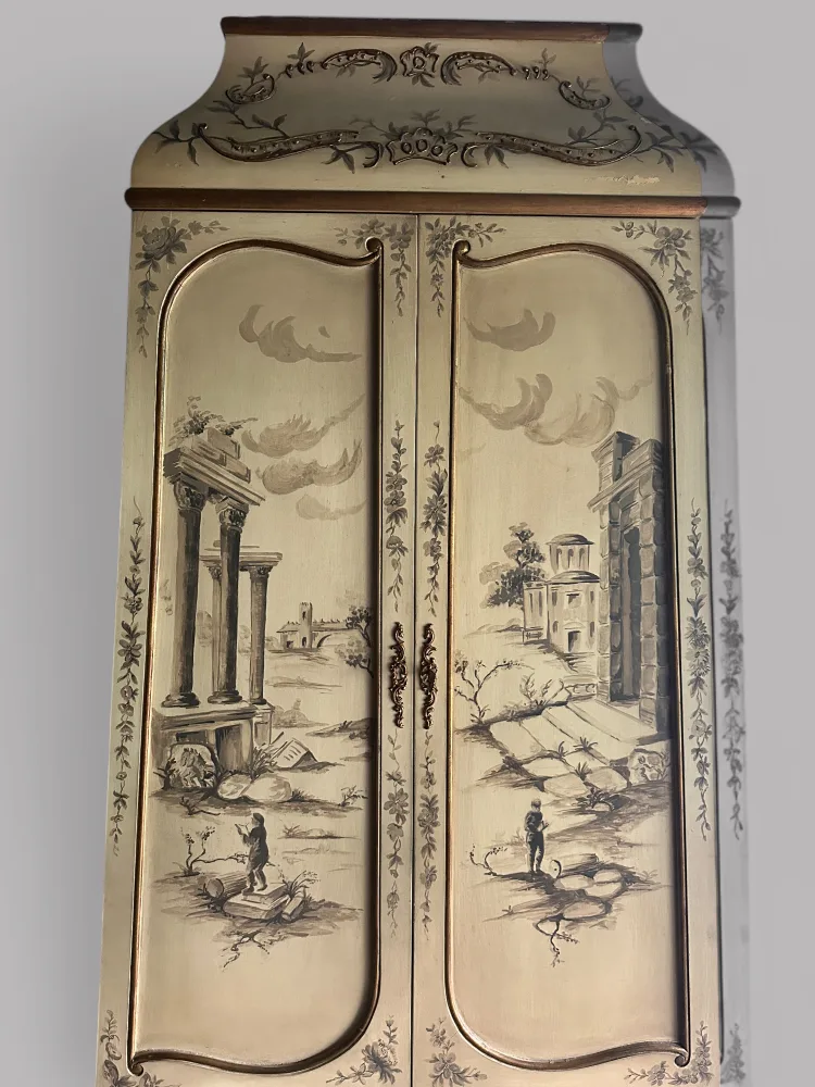 Free Delivery Painted Italian Style Display Cabinet image indicator(3)