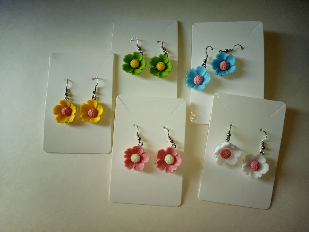 Cute Flower Earrings thumbnail