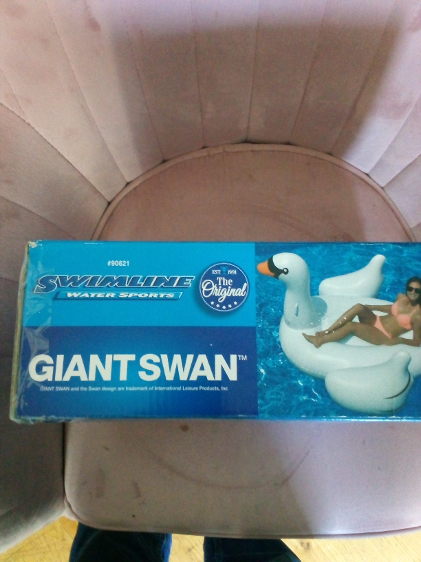 Swimline Giant Swan Inflatable Pool Float