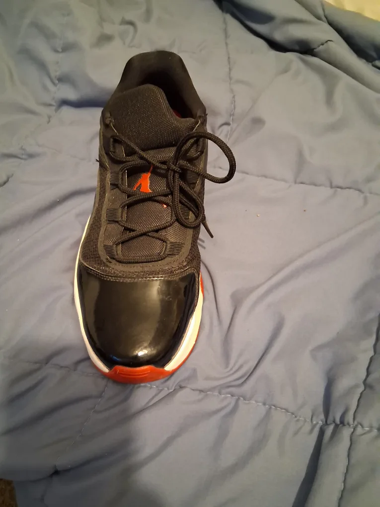 Jordan 11 Retro Little Flex TD Black/Red image indicator(2)